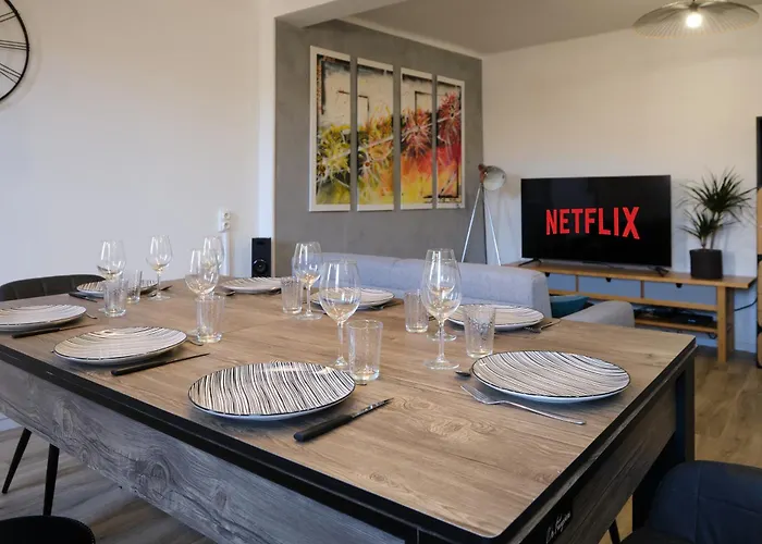 Magnifique*t4*centre Ville*wifi*billard*netflix*